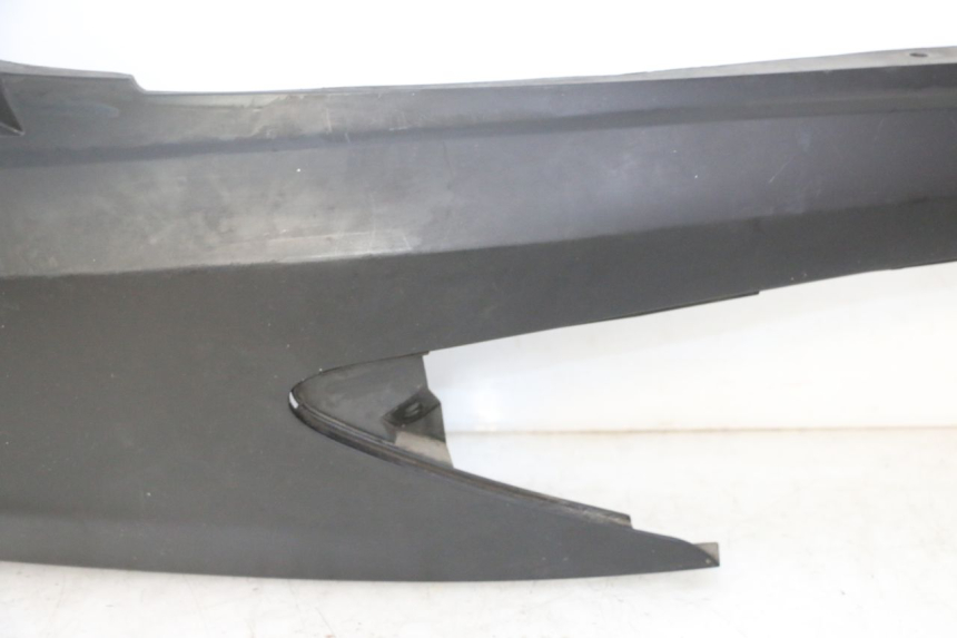 photo de FLANC ARRIERE DROIT SUZUKI BURGMAN 125 (2007 - 2014)