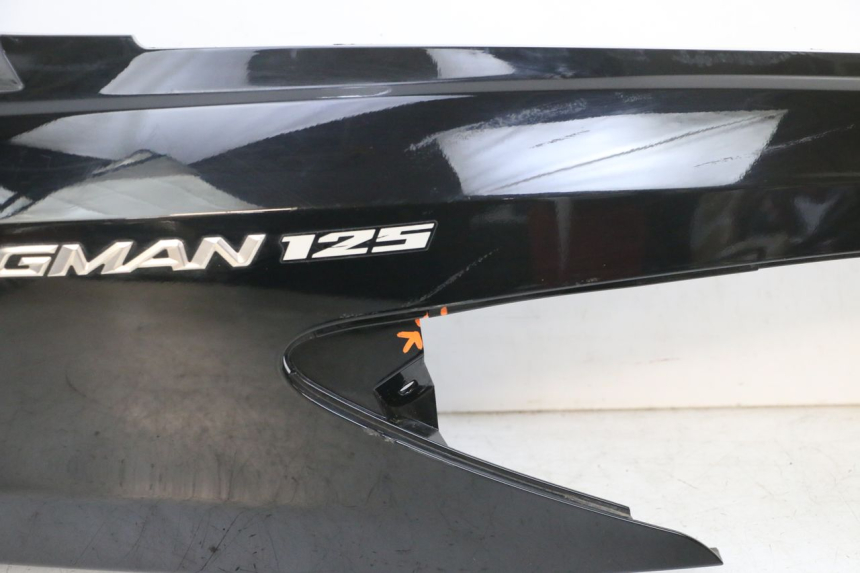 photo de FLANC ARRIERE DROIT SUZUKI BURGMAN 125 (2007 - 2014) - Détails caractéristiques