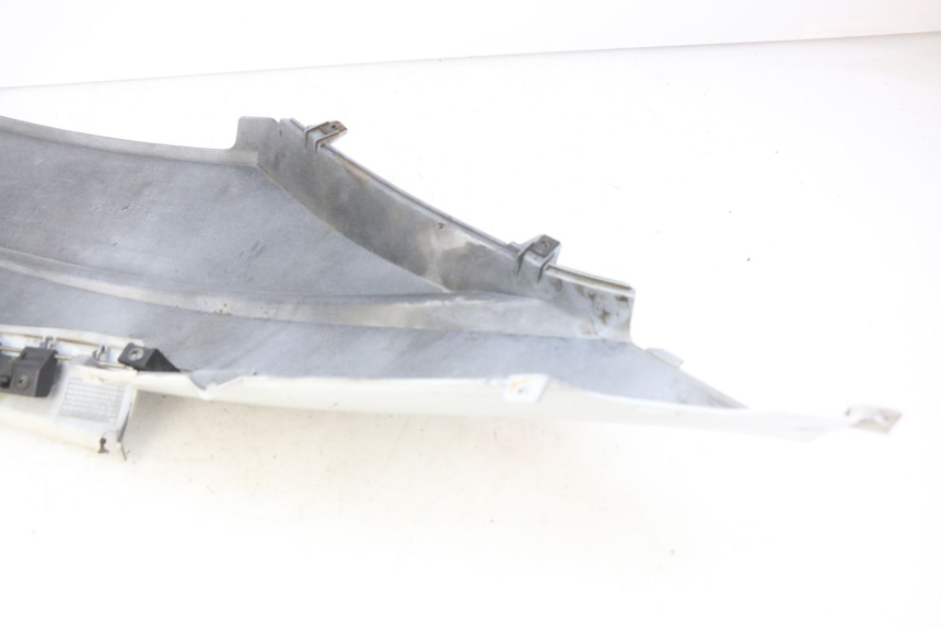 photo de FLANC ARRIERE DROIT HONDA FES S-WING SWING ABS 125 (2007 - 2015)