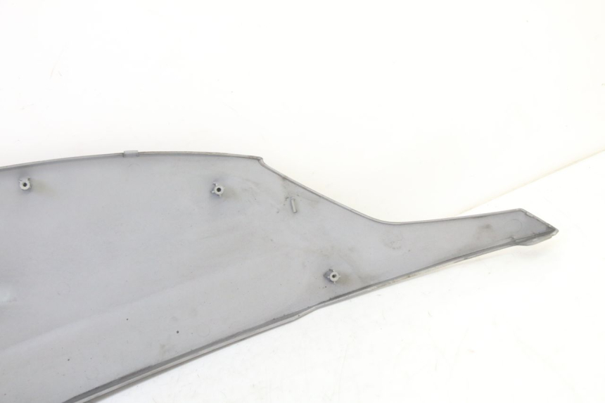 photo de FLANC ARRIERE DROIT SYM FIDDLE 3 III 125 (2014 - 2020) - Points de fixation