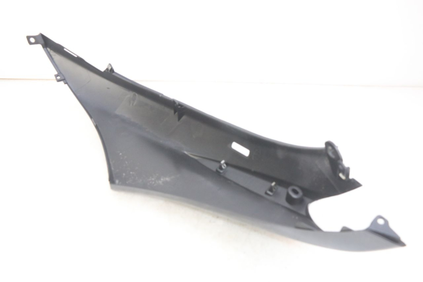 photo de FLANC ARRIERE DROIT PIAGGIO FLY 4T 50 (2013 - 2017)