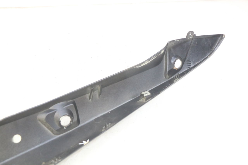 photo de FLANC ARRIERE DROIT GILERA NEXUS 125 (2007 - 2009)
