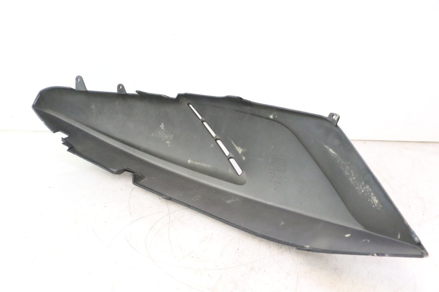 photo de FLANC ARRIERE DROIT GILERA GP 800 (2007 - 2013) - Vue produit