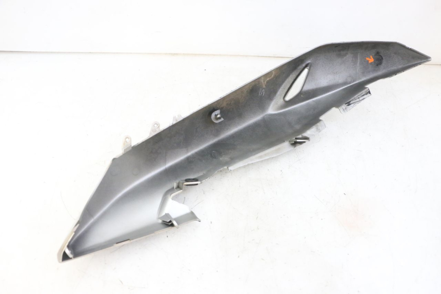 photo de FLANC ARRIERE DROIT SUZUKI GS GSE 500 (2001 - 2003)