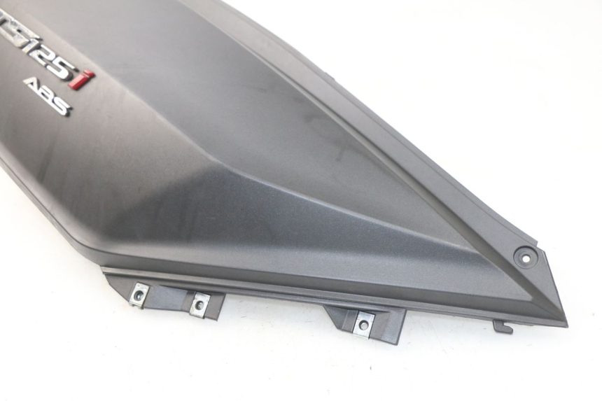photo de FLANC ARRIERE DROIT SYM GTS EFI ABS 125 (2012 - 2016)