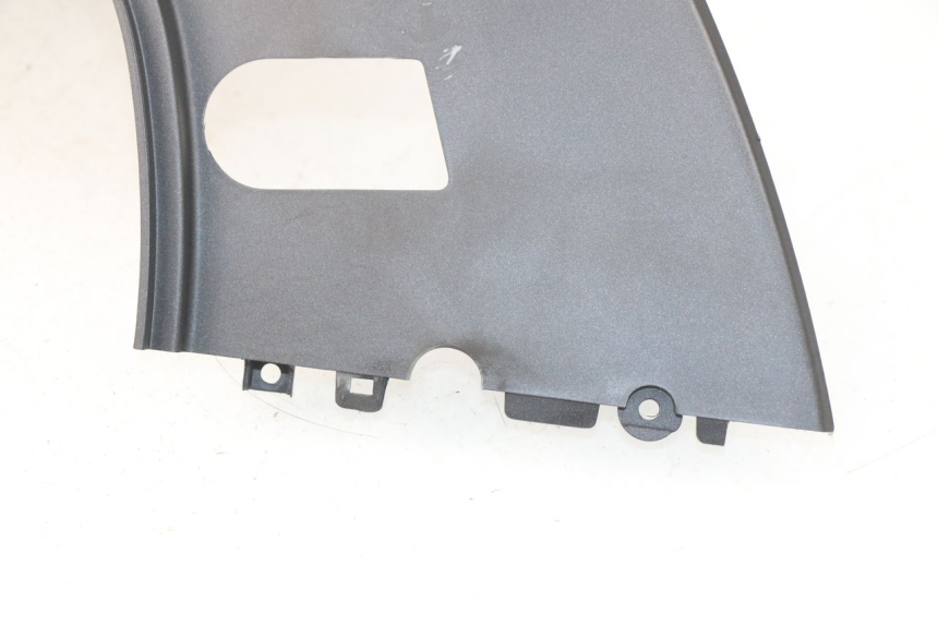 photo de FLANC ARRIERE DROIT SYM GTS EFI ABS 125 (2012 - 2016)