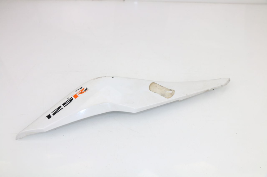 photo de FLANC ARRIERE DROIT HONDA CBR R 125 (2011 - 2016)