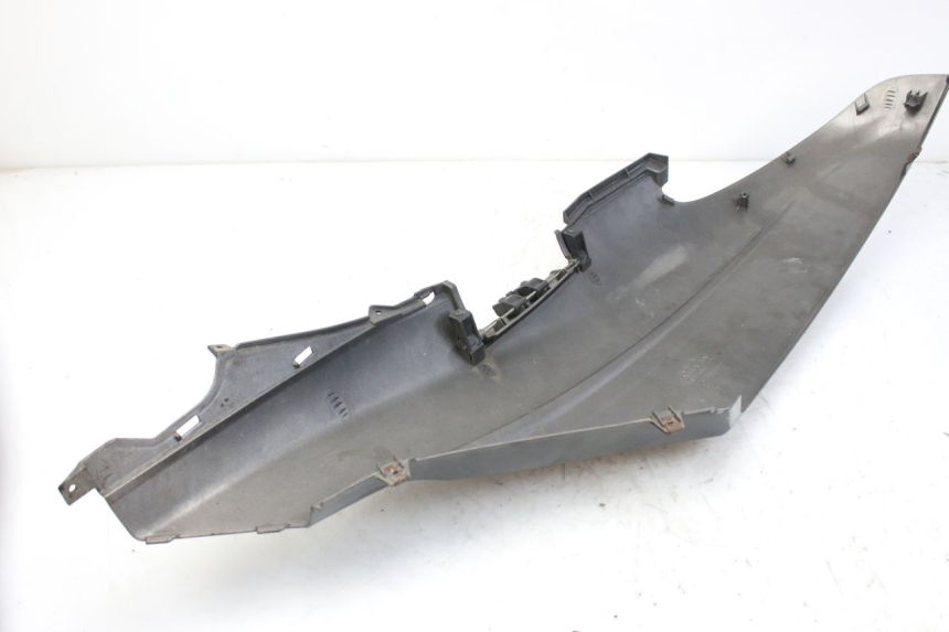 photo de FLANC ARRIERE DROIT HONDA FES S-WING SWING ABS 125 (2007 - 2015)