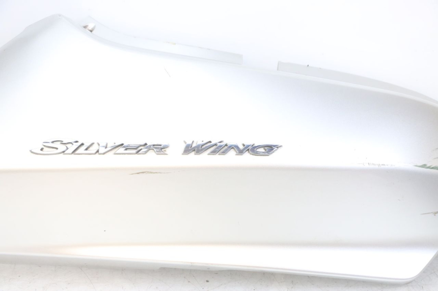 photo de FLANC ARRIERE DROIT HONDA FJS SILVERWING SILVER WING 600 (2001 - 2010)