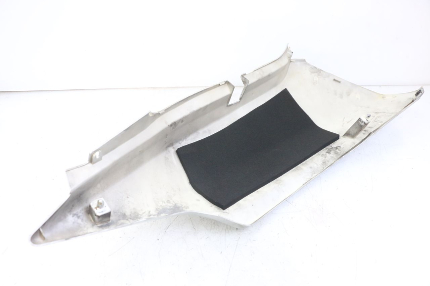 photo de FLANC ARRIERE DROIT HONDA FJS SILVERWING SILVER WING 600 (2001 - 2010)