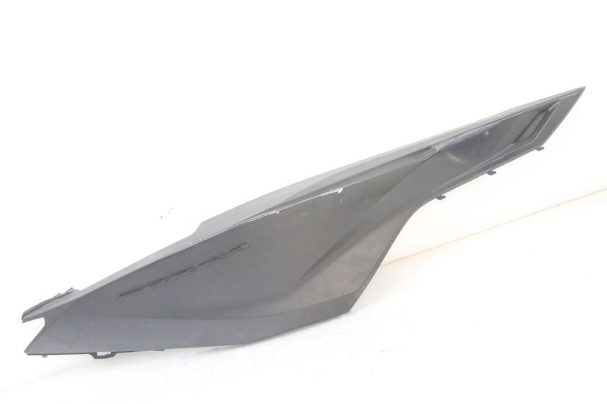 photo de FLANC ARRIERE DROIT HONDA FORZA 125 (2021 - 2025)