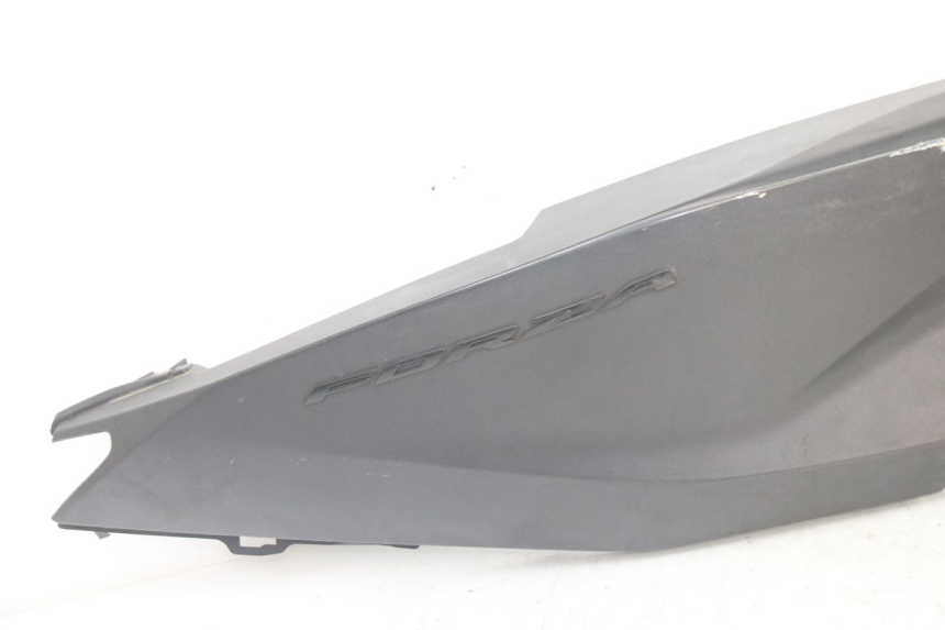 photo de FLANC ARRIERE DROIT HONDA FORZA 125 (2021 - 2025)