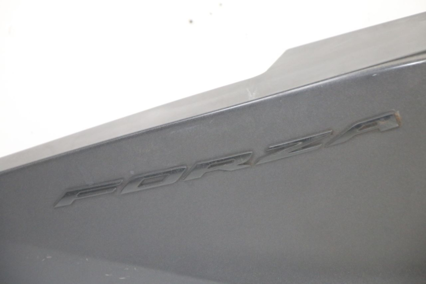 photo de FLANC ARRIERE DROIT HONDA FORZA 125 (2021 - 2025)