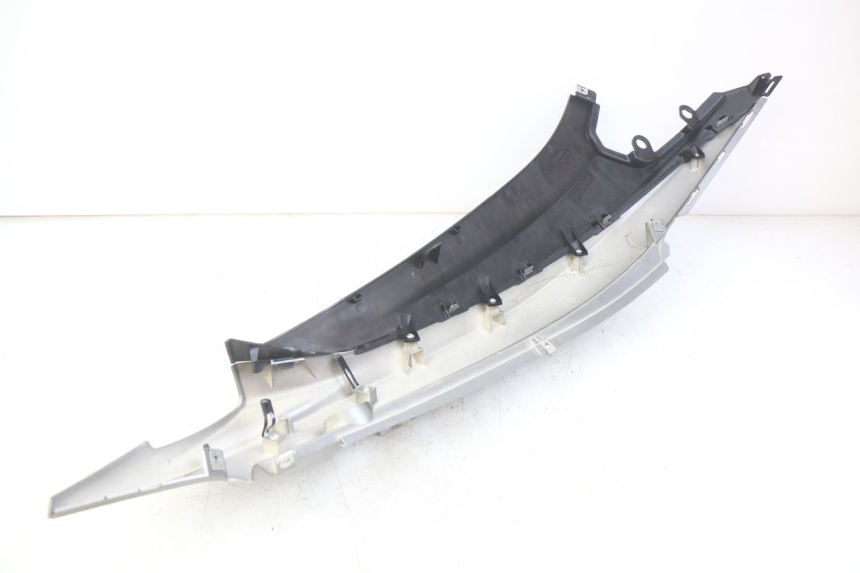 photo de FLANC ARRIERE DROIT HONDA VISION NSC R 50 (2013 - 2015)