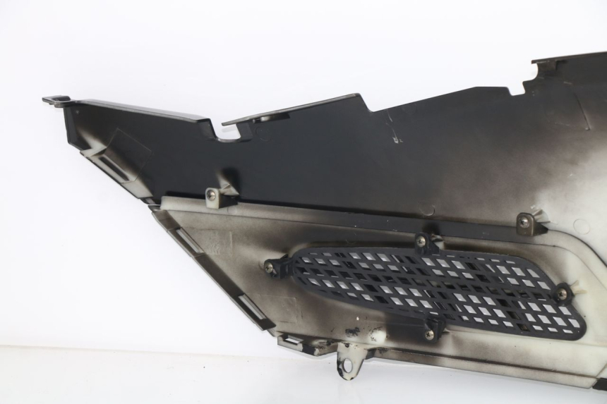 photo de FLANC ARRIERE DROIT JONWAY AZTRAL 125 (2008 - 2017)