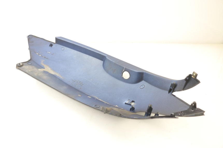 photo de FLANC ARRIERE DROIT KYMCO GRAND DINK 250 (2002 - 2007)