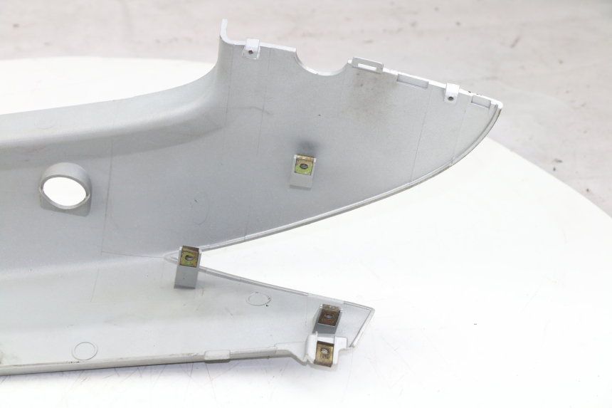 photo de FLANC ARRIERE DROIT KYMCO PEOPLE S 125 (2000 - 2008)