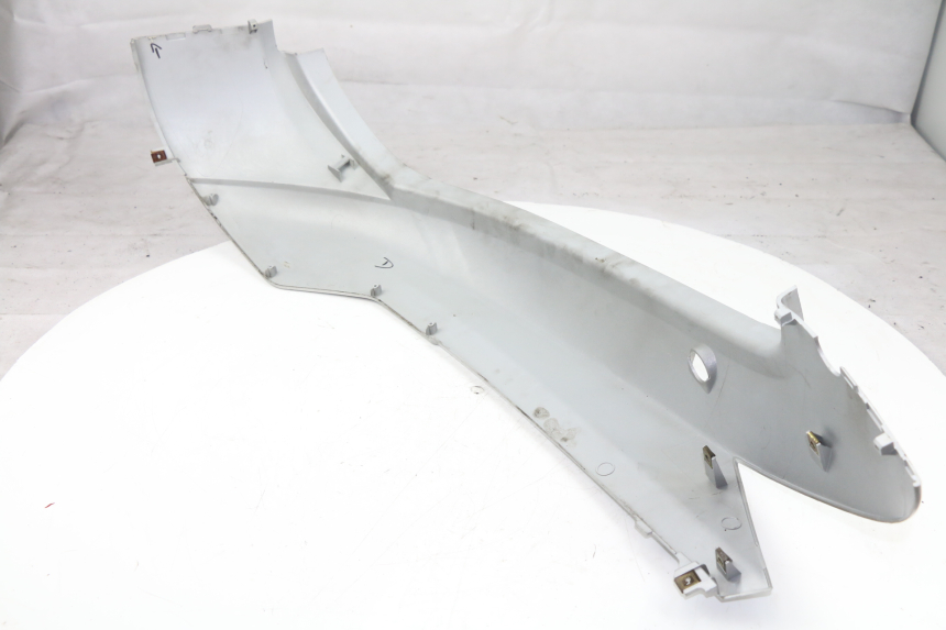 photo de FLANC ARRIERE DROIT KYMCO PEOPLE S 125 (2000 - 2008)