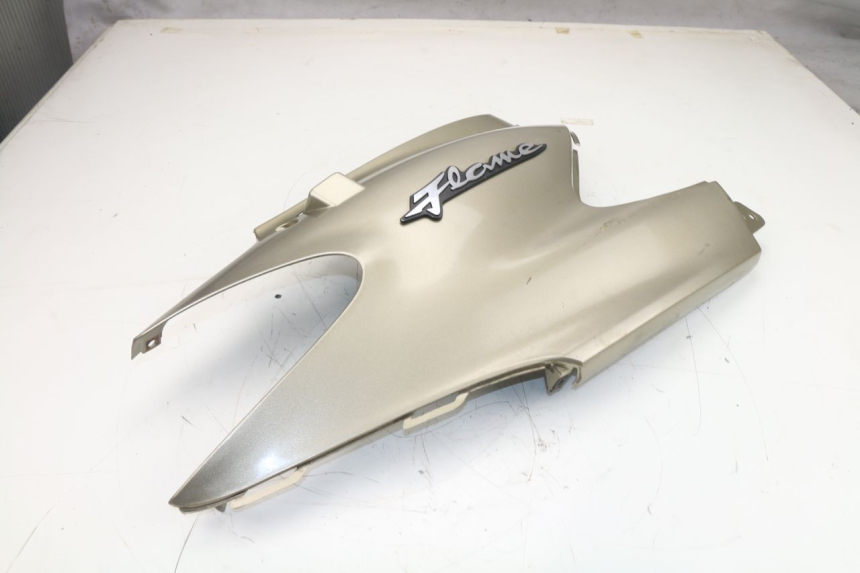 photo de FLANC ARRIERE DROIT MBK FLAME 125 (2000 - 2004)