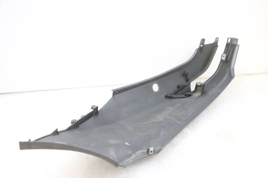 photo de FLANC ARRIERE DROIT PIAGGIO MP3 500 (2016 - 2018) - Autre angle de vue