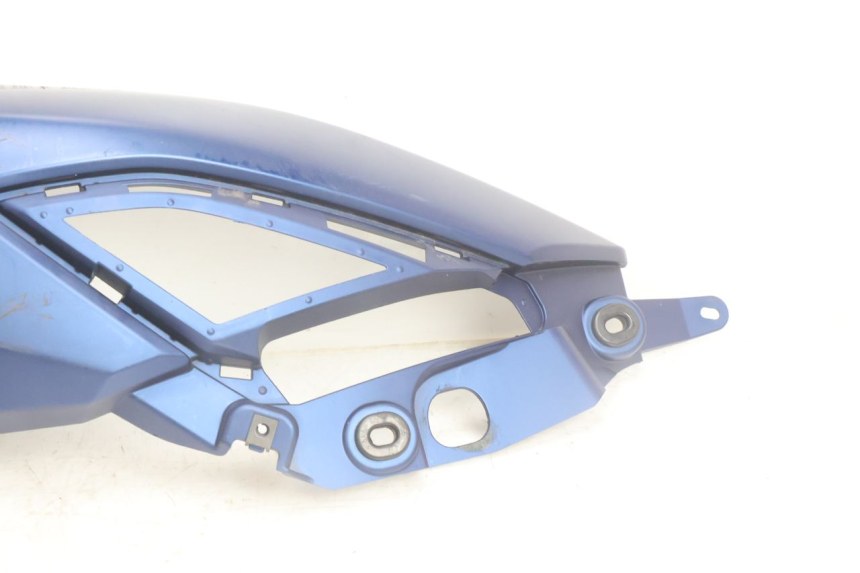 photo de FLANC ARRIERE DROIT YAMAHA N-MAX NMAX 125 (2021 - 2024) - Zoom état d’usage
