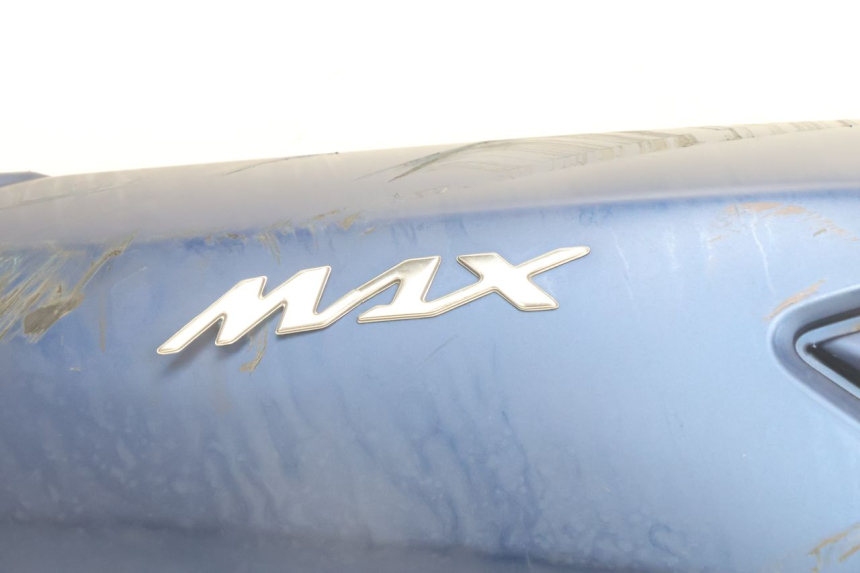 photo de FLANC ARRIERE DROIT YAMAHA N-MAX NMAX 125 (2021 - 2024) - Gros plan technique
