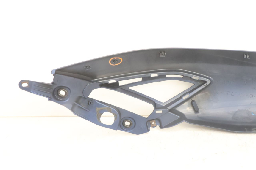 photo de FLANC ARRIERE DROIT YAMAHA N-MAX NMAX 125 (2021 - 2024) - Marquages et références