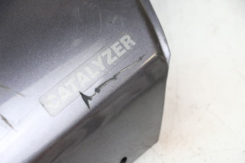 photo de FLANC ARRIERE DROIT YAMAHA NEO'S NEOS 2T 50 (1998 - 2007) - État de surface