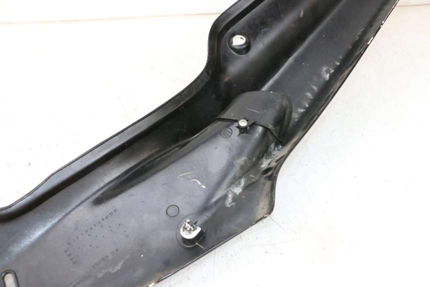 photo de FLANC ARRIERE DROIT HONDA NSR R 125 (1994 - 2003) - Autre angle de vue