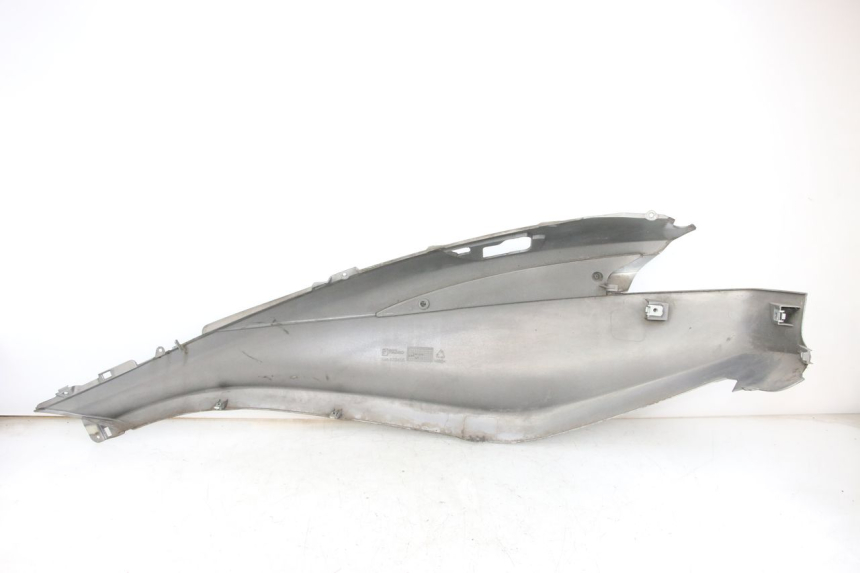 photo de FLANC ARRIERE DROIT PIAGGIO X10 125 (2012 - 2017)