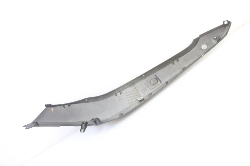 photo de FLANC ARRIERE DROIT GILERA RUNNER SP 50 (2006 - 2008)