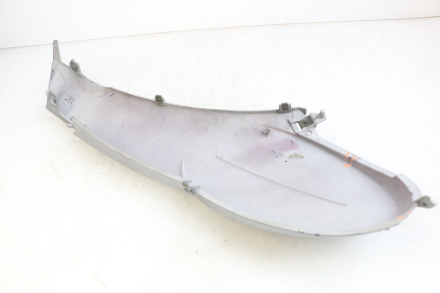 photo de FLANC ARRIERE DROIT APRILIA SCARABEO LIGHT 125 (2007 - 2011)