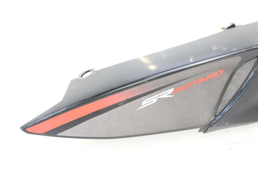 photo de FLANC ARRIERE DROIT APRILIA SR MOTARD 50 (2012 - 2018) - Détail de la pièce