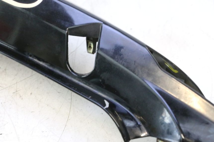 photo de FLANC ARRIERE DROIT KYMCO SUPER 8 2T 50 (2007 - 2013) - Points de fixation