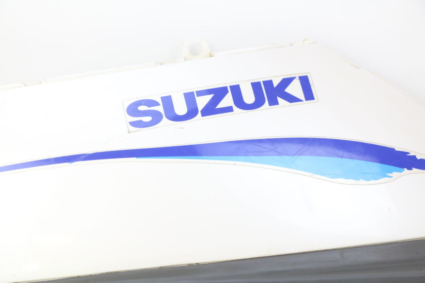 photo de FLANC ARRIERE DROIT SUZUKI CP 80 (1985 - 1996)