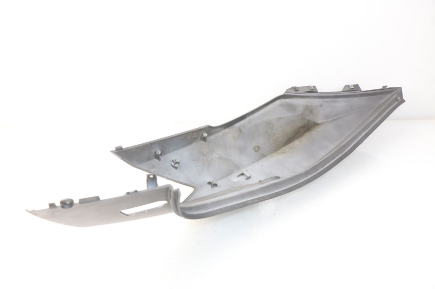 photo de FLANC ARRIERE DROIT SYM GTS EFI ABS 125 (2012 - 2016)