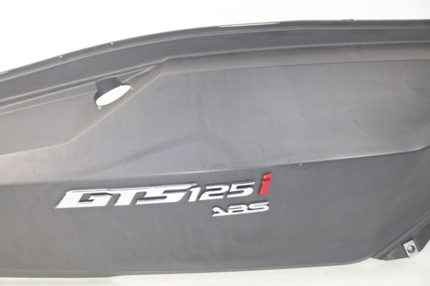 photo de FLANC ARRIERE DROIT SYM GTS EFI ABS 125 (2012 - 2016)