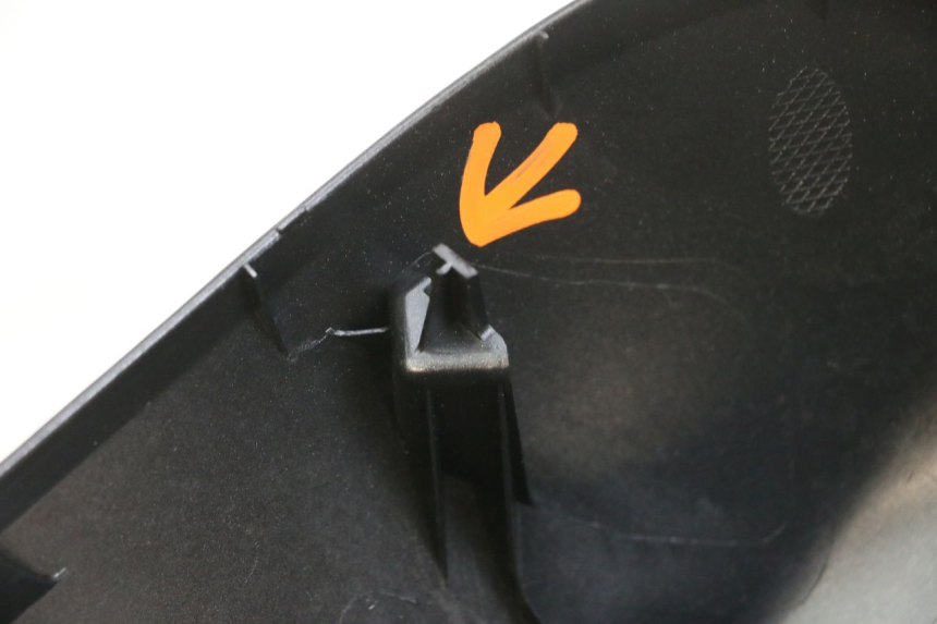 photo de FLANC ARRIERE DROIT YAMAHA TRICITY 300 (2020 - 2024) - Zoom état d’usage