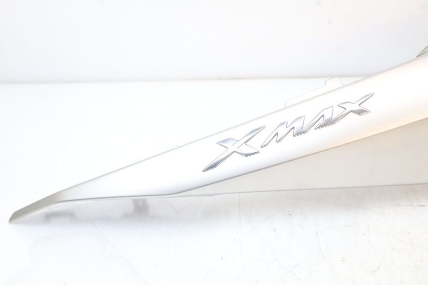 photo de FLANC ARRIERE DROIT YAMAHA XMAX X-MAX ABS 125 (2017 - 2020)