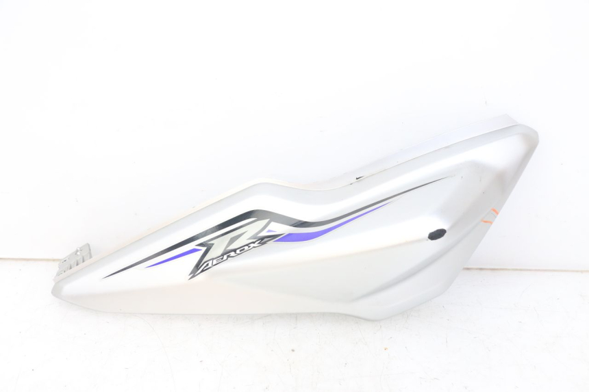 photo de FLANC ARRIERE DROIT YAMAHA AEROX 2T 50 (2013 - 2017)
