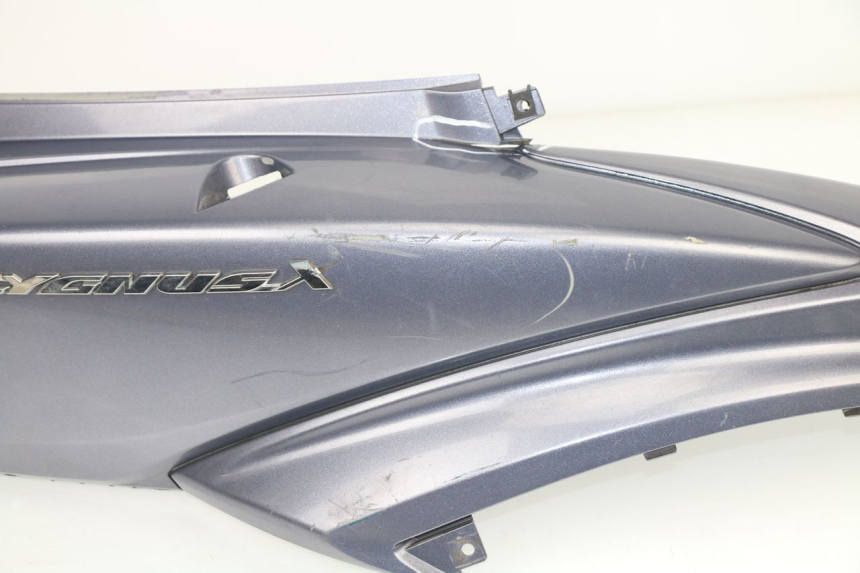 photo de FLANC ARRIERE DROIT YAMAHA CYGNUS X INJECTION 125 (2007 - 2013)