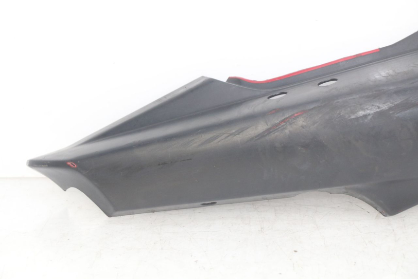 photo de FLANC ARRIERE DROIT YAMAHA FZS FAZER 600 (1998 - 2001)