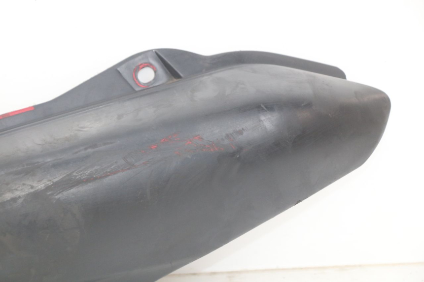 photo de FLANC ARRIERE DROIT YAMAHA FZS FAZER 600 (1998 - 2001)