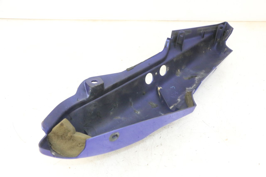 photo de FLANC ARRIERE DROIT YAMAHA FZS FAZER 600 (2001 - 2003)