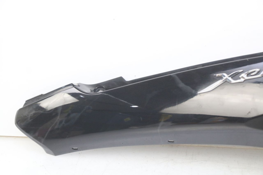 photo de FLANC ARRIERE DROIT YAMAHA HW XENTER 125 (2011 - 2017)