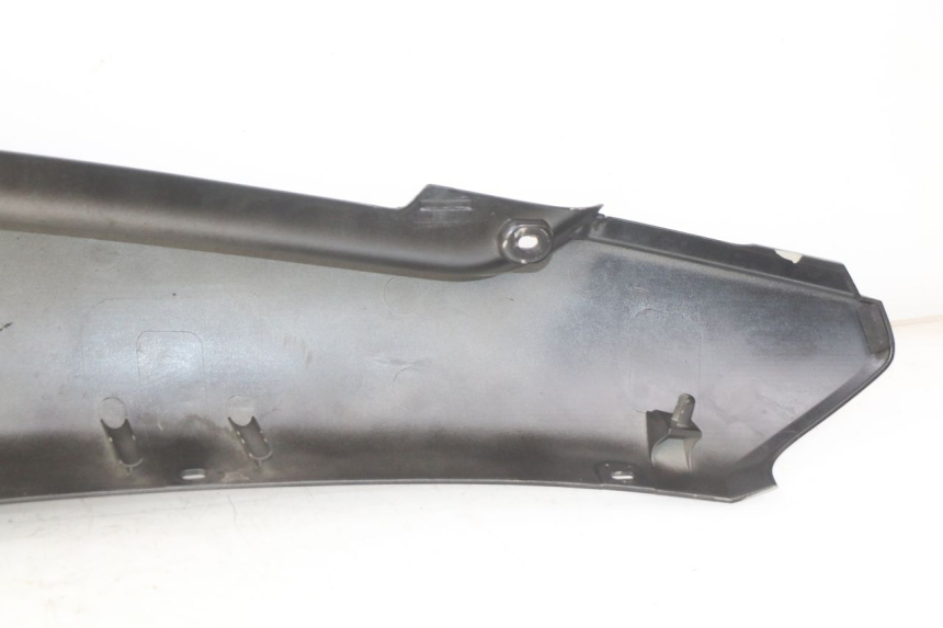 photo de FLANC ARRIERE DROIT YAMAHA HW XENTER 125 (2011 - 2017)