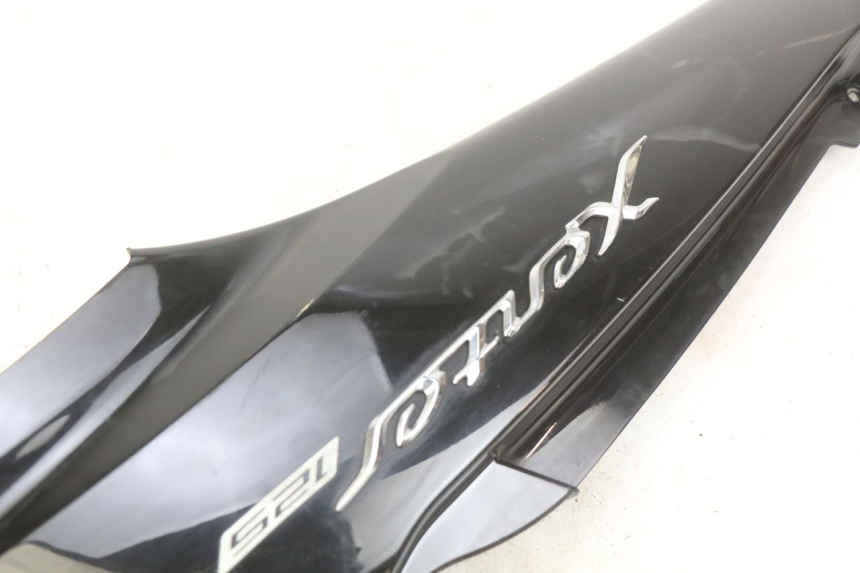 photo de FLANC ARRIERE DROIT YAMAHA HW XENTER 125 (2011 - 2017)