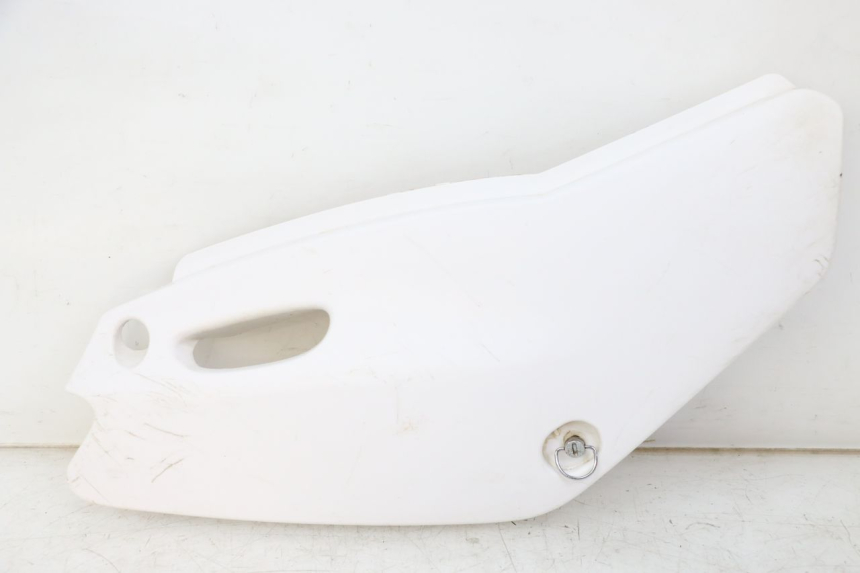 photo de FLANC ARRIERE DROIT YAMAHA TTR 125 (2000 - 2020)