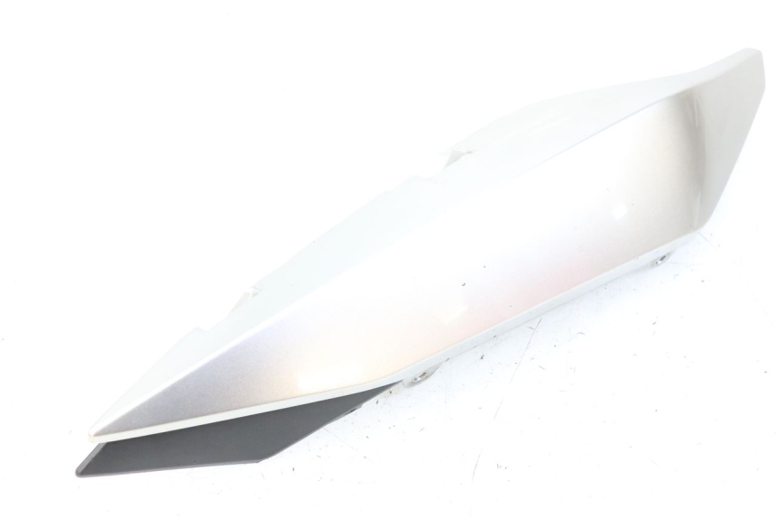 photo de FLANC ARRIERE DROIT YAMAHA XJ6 ABS 600 (2008 - 2016)