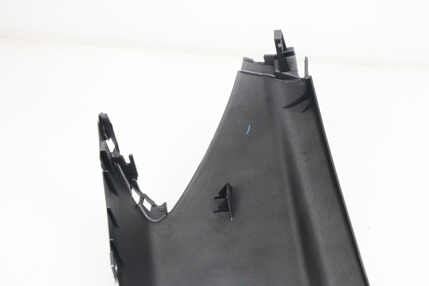 photo de FLANC ARRIERE DROIT YAMAHA YP MAJESTY 400 (2004 - 2008)